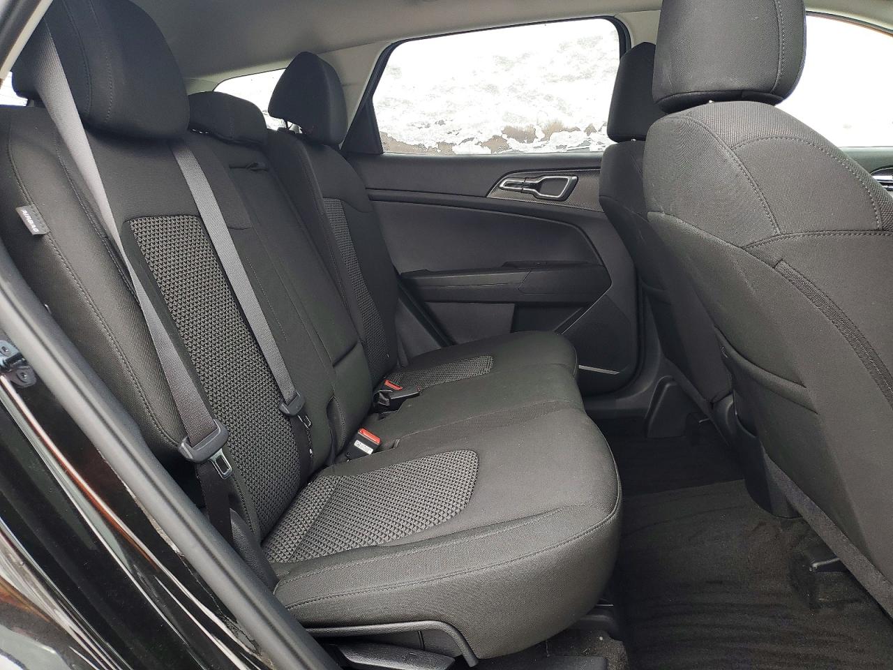 2025 KIA SPORTAGE LX photo 11