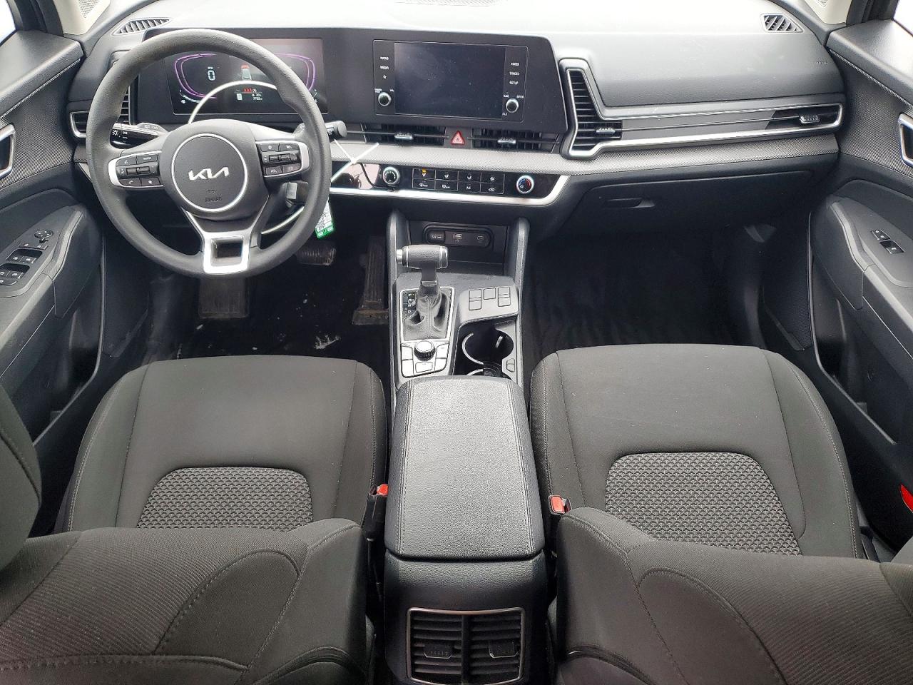 2025 KIA SPORTAGE LX photo 8