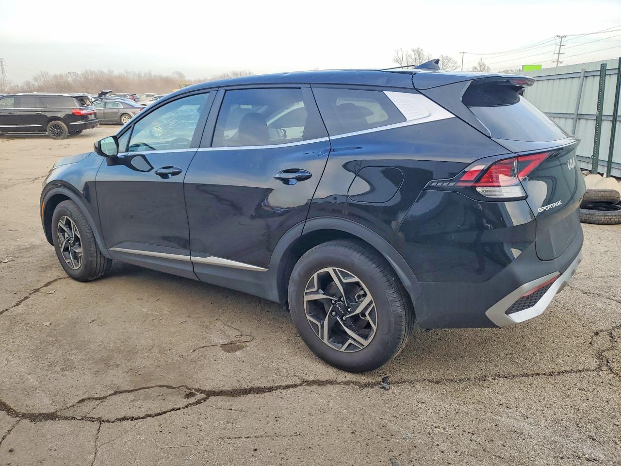 2025 KIA SPORTAGE LX photo 2