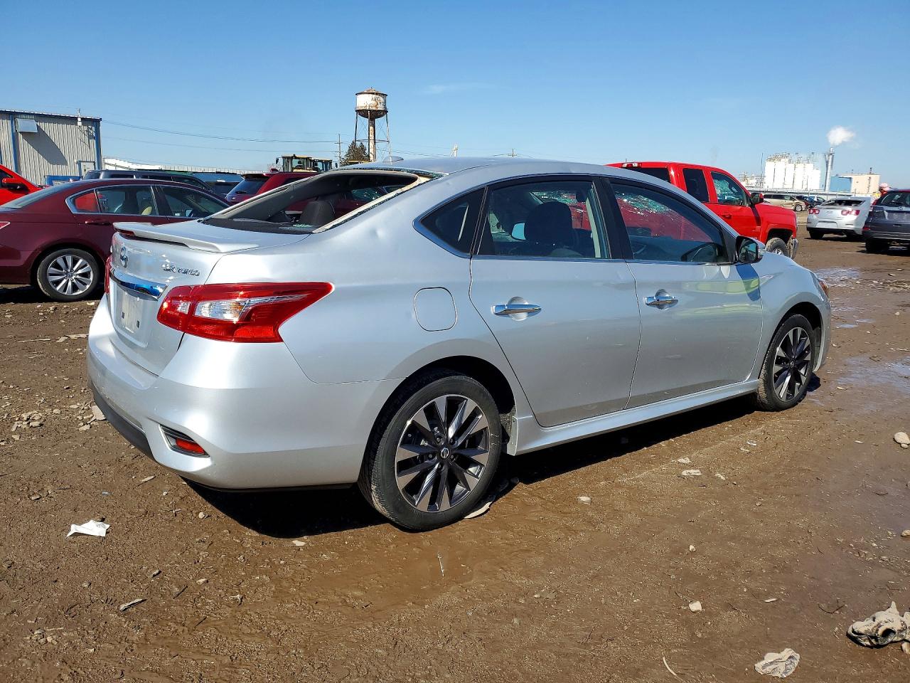 2017 NISSAN SENTRA SR TURBO photo 5