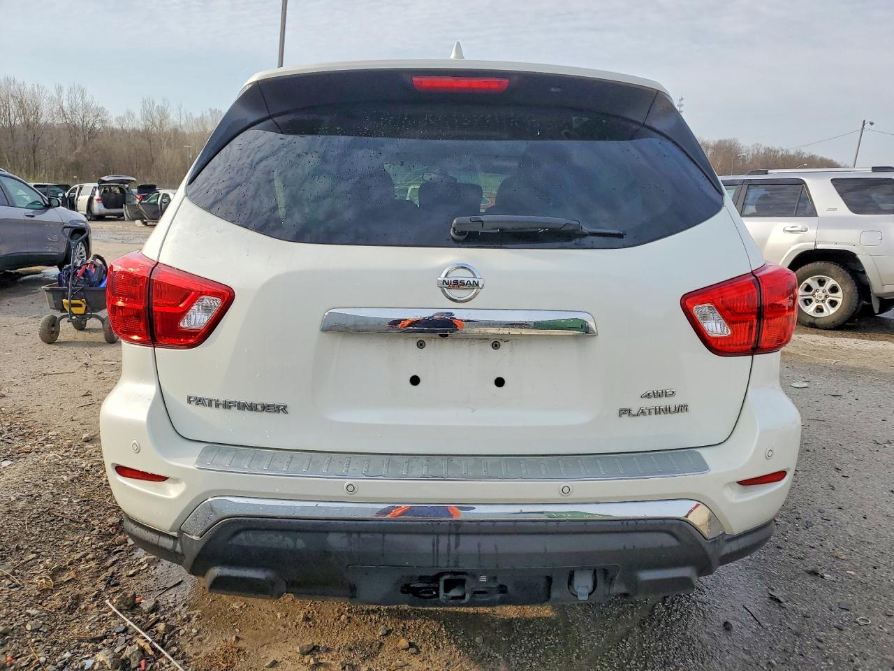 2020 NISSAN PATHFINDER PLATINUM photo 16