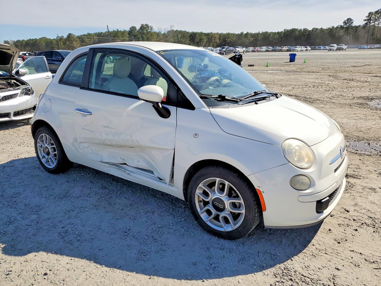 2012 FIAT 500 POP photo 10