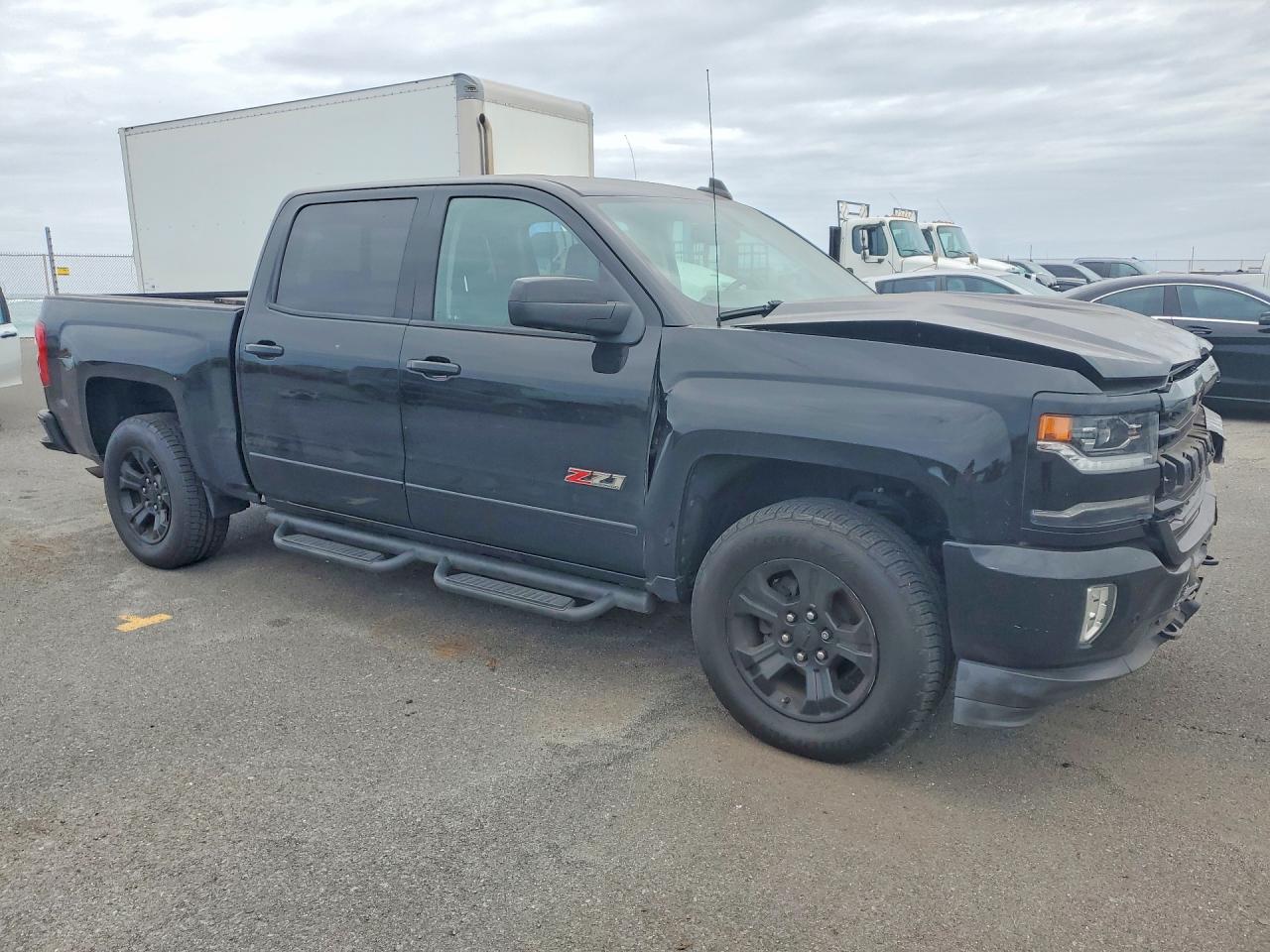 2017 CHEVROLET SILVERADO K1500 LTZ photo 4