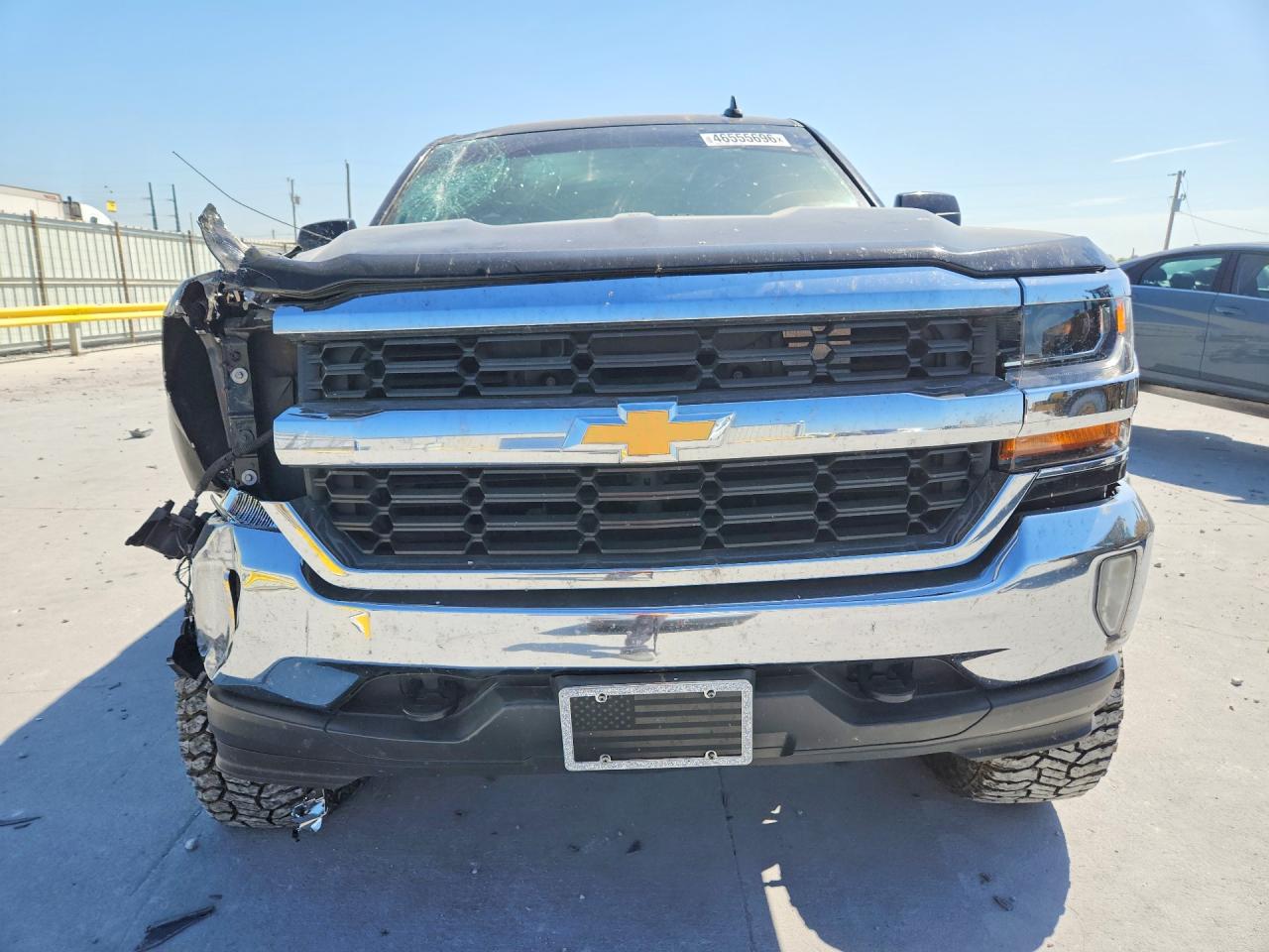2018 CHEVROLET SILVERADO K1500 LT photo 9