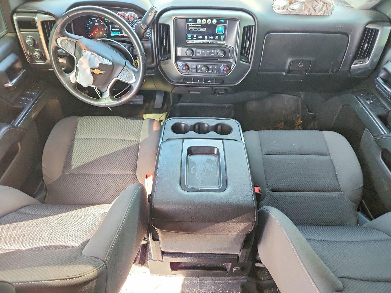 2018 CHEVROLET SILVERADO K1500 LT photo 15