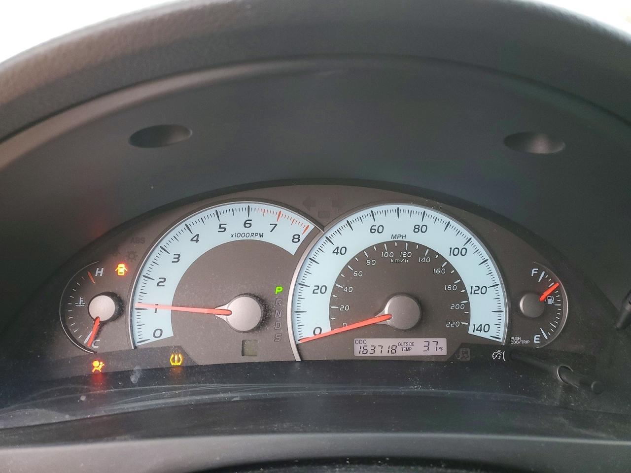 2011 TOYOTA CAMRY SE photo 17