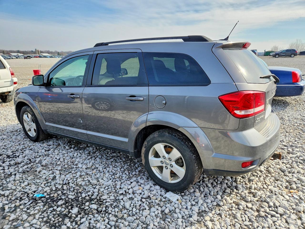 2012 DODGE JOURNEY SXT photo 2