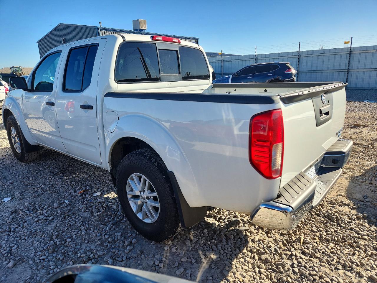 2019 NISSAN FRONTIER SV photo 3