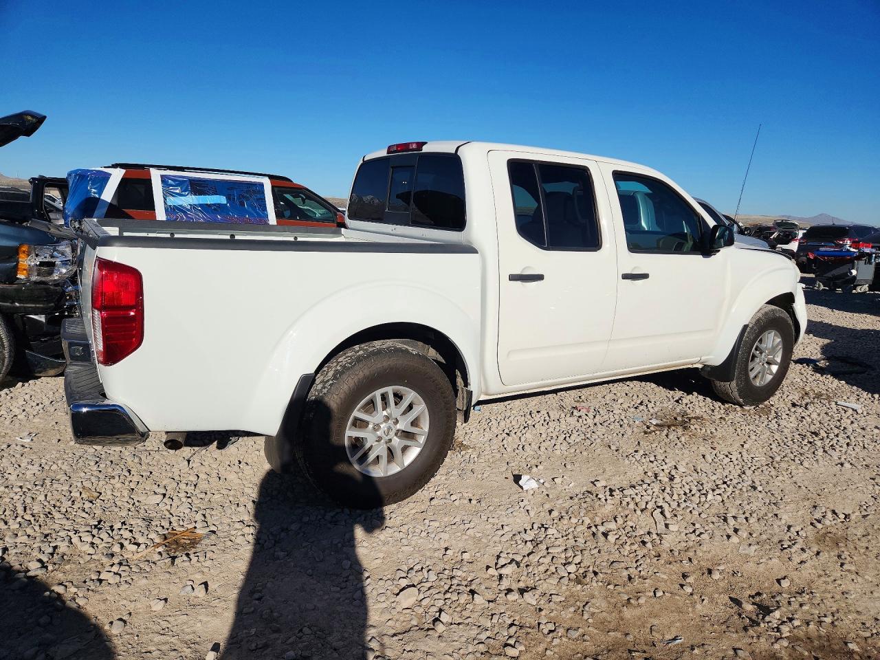 2019 NISSAN FRONTIER SV photo 5