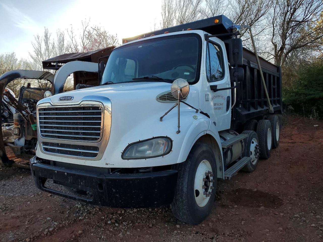 2014 FREIGHTLINER BUSINESS CLASS M2 DUMP TRUCK photo 2