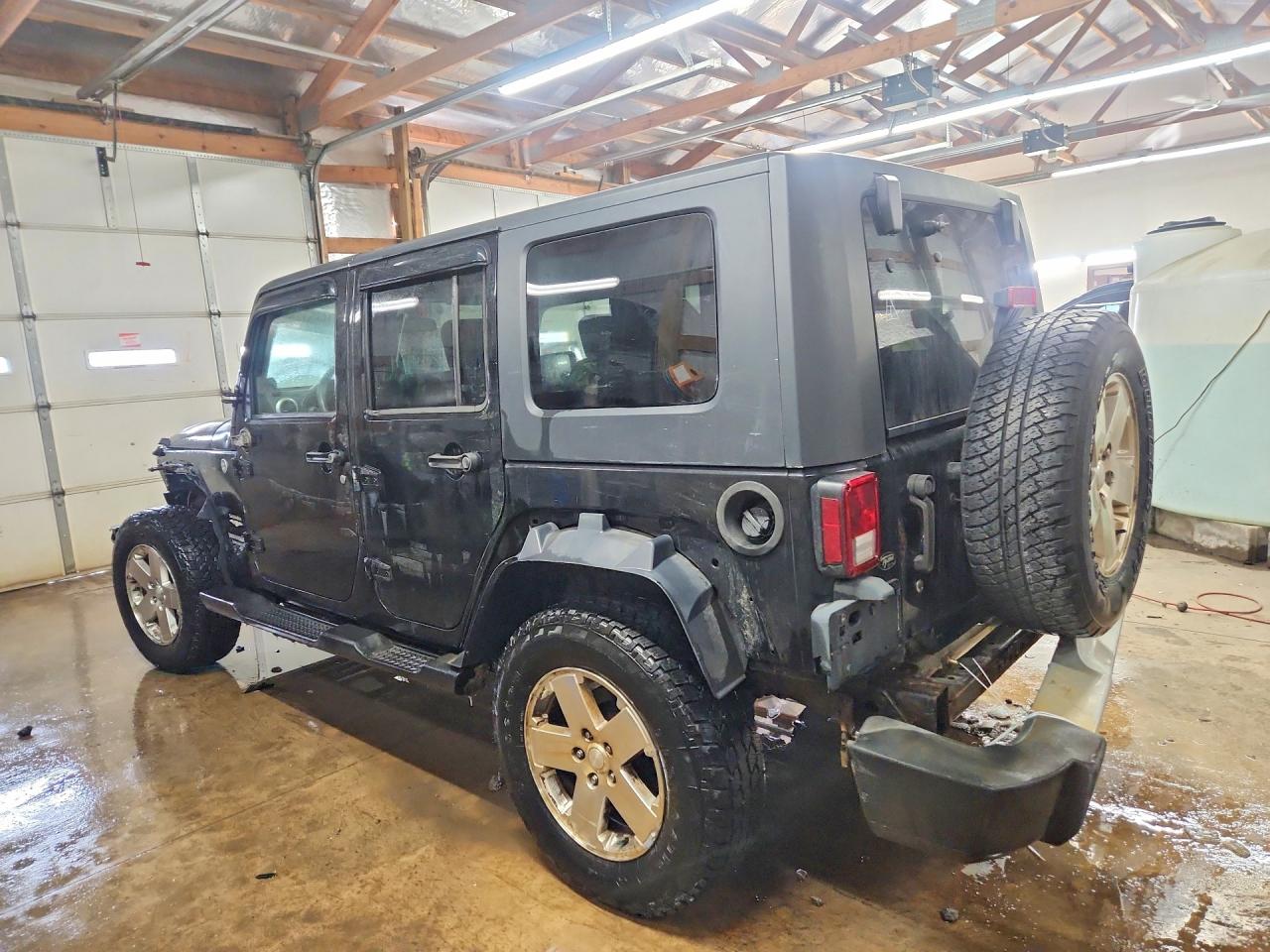 2009 JEEP WRANGLER UNLIMITED SAHARA photo 4