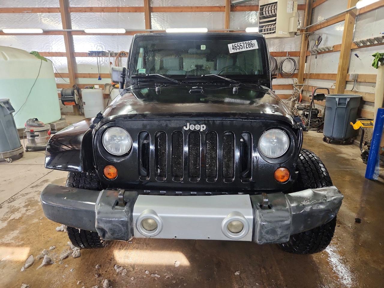 2009 JEEP WRANGLER UNLIMITED SAHARA photo 13
