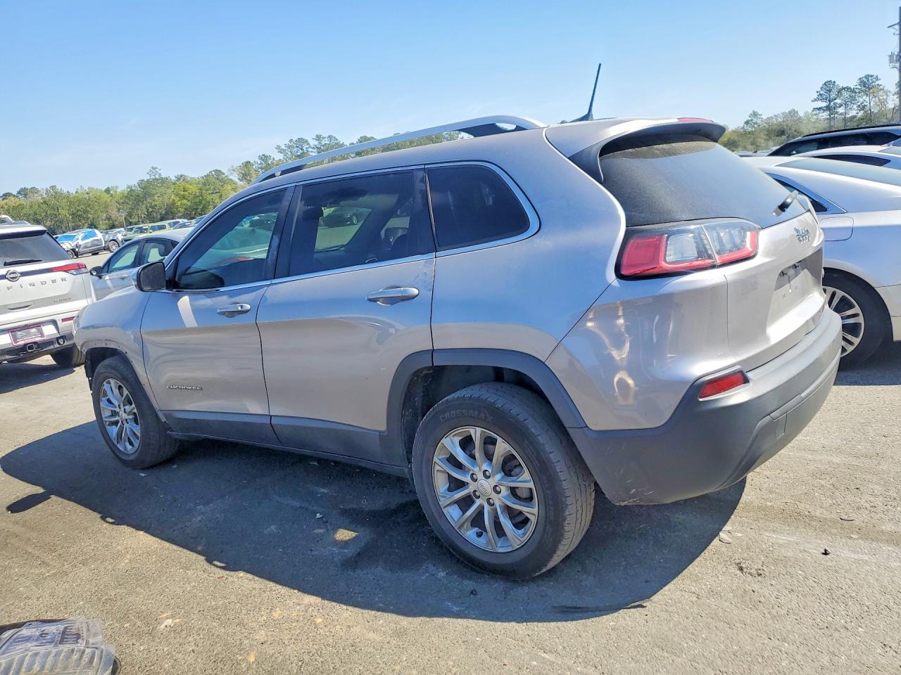 2019 JEEP CHEROKEE LATITUDE photo 2