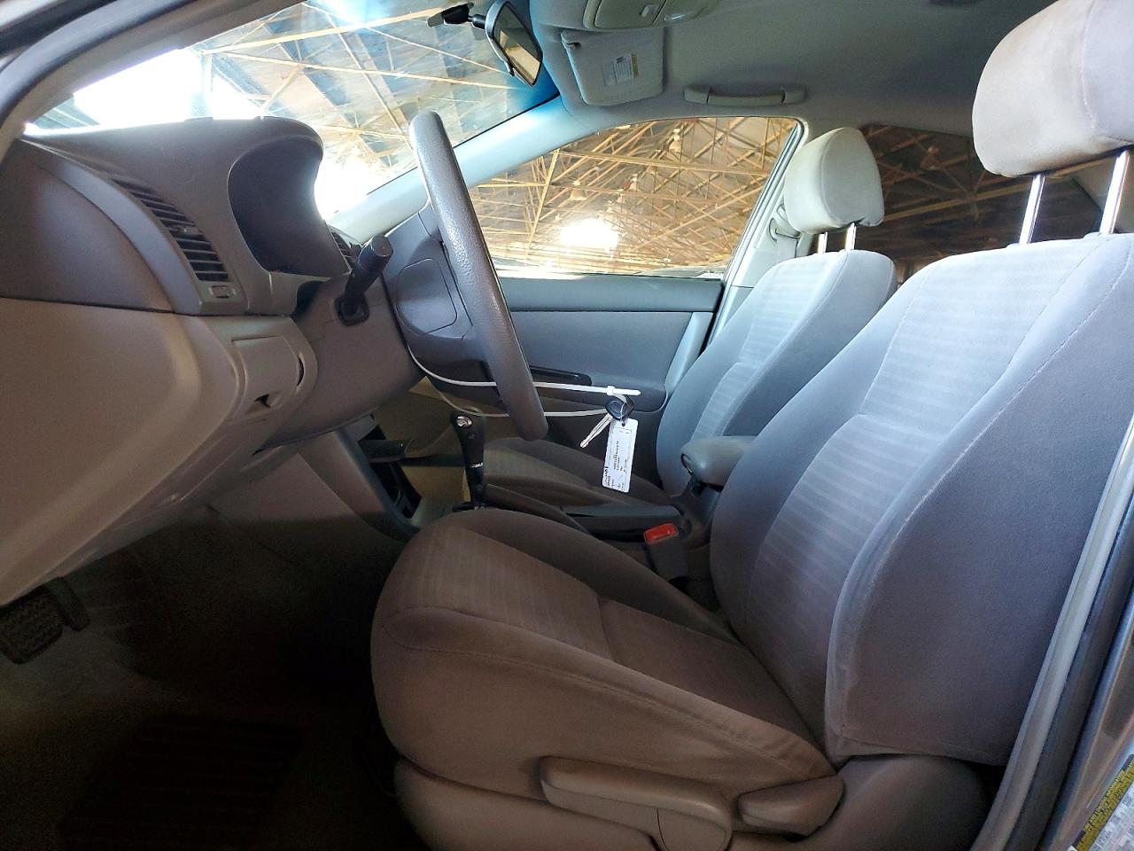 2005 TOYOTA CAMRY STANDARD photo 19