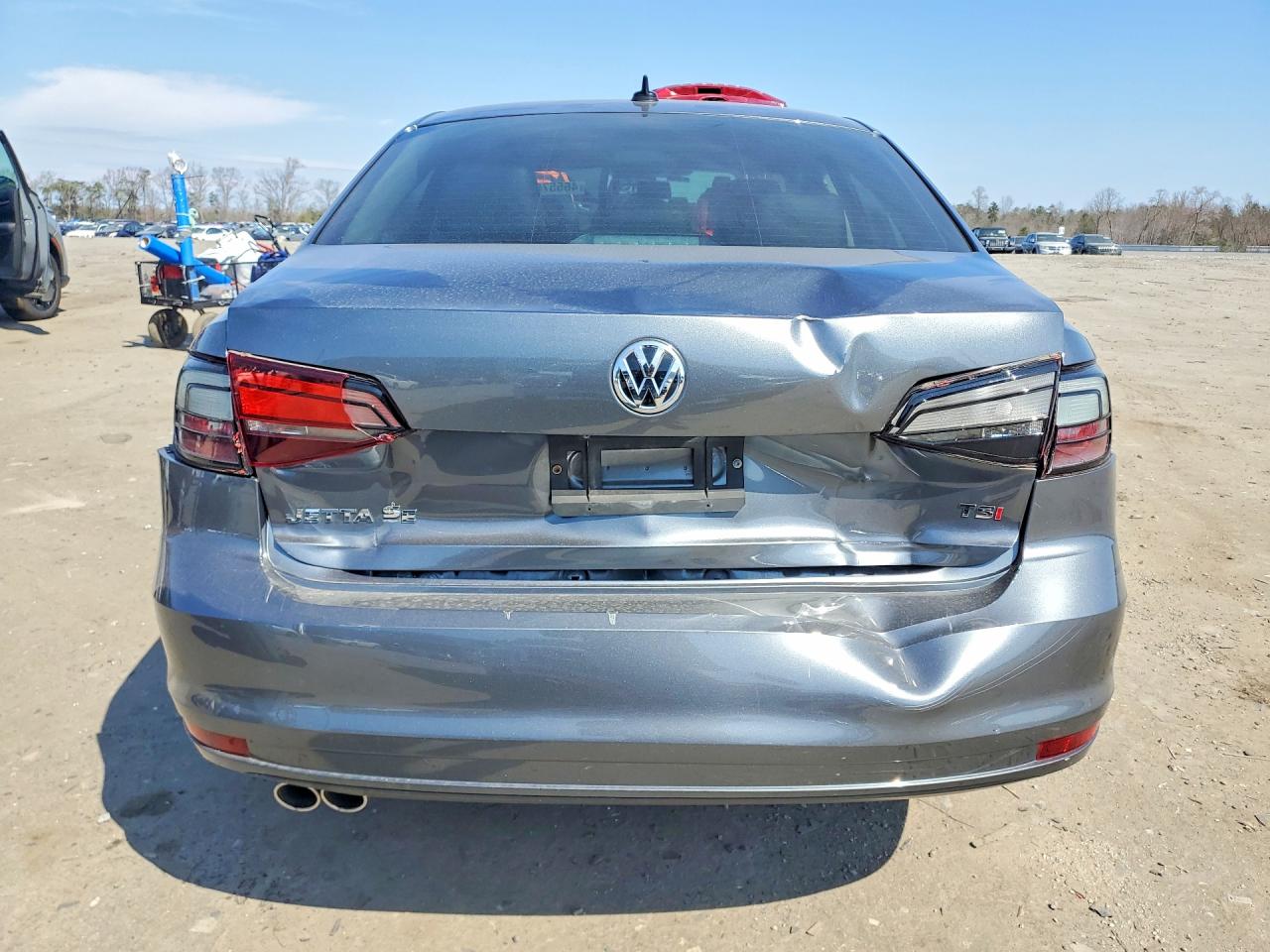 2016 VOLKSWAGEN JETTA SE photo 11