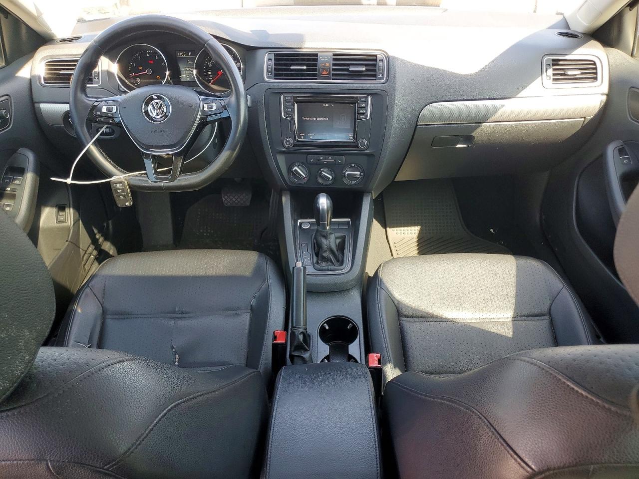 2016 VOLKSWAGEN JETTA SE photo 15