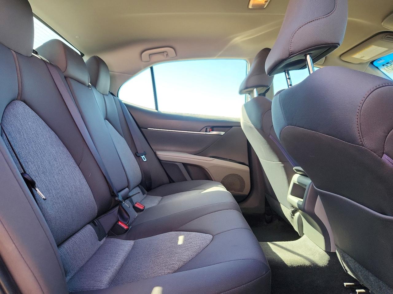 2018 TOYOTA CAMRY LE photo 28