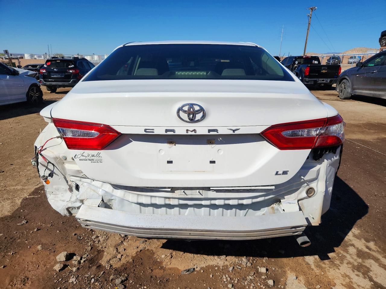 2018 TOYOTA CAMRY LE photo 16