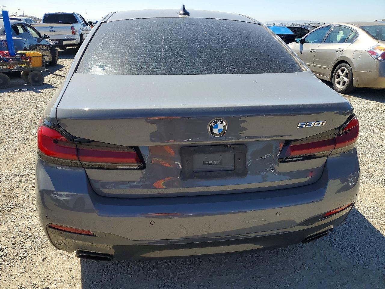 2021 BMW 530 I photo 6