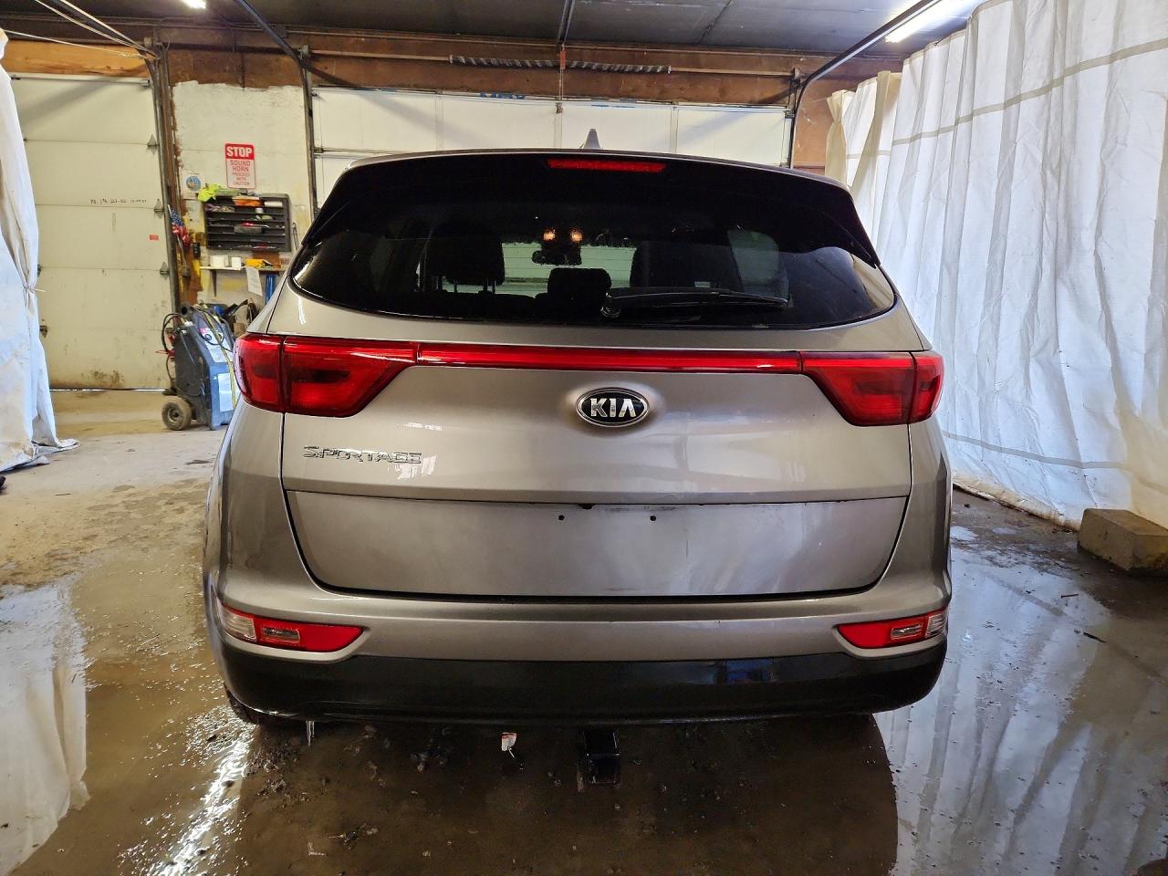 2018 KIA SPORTAGE LX photo 6