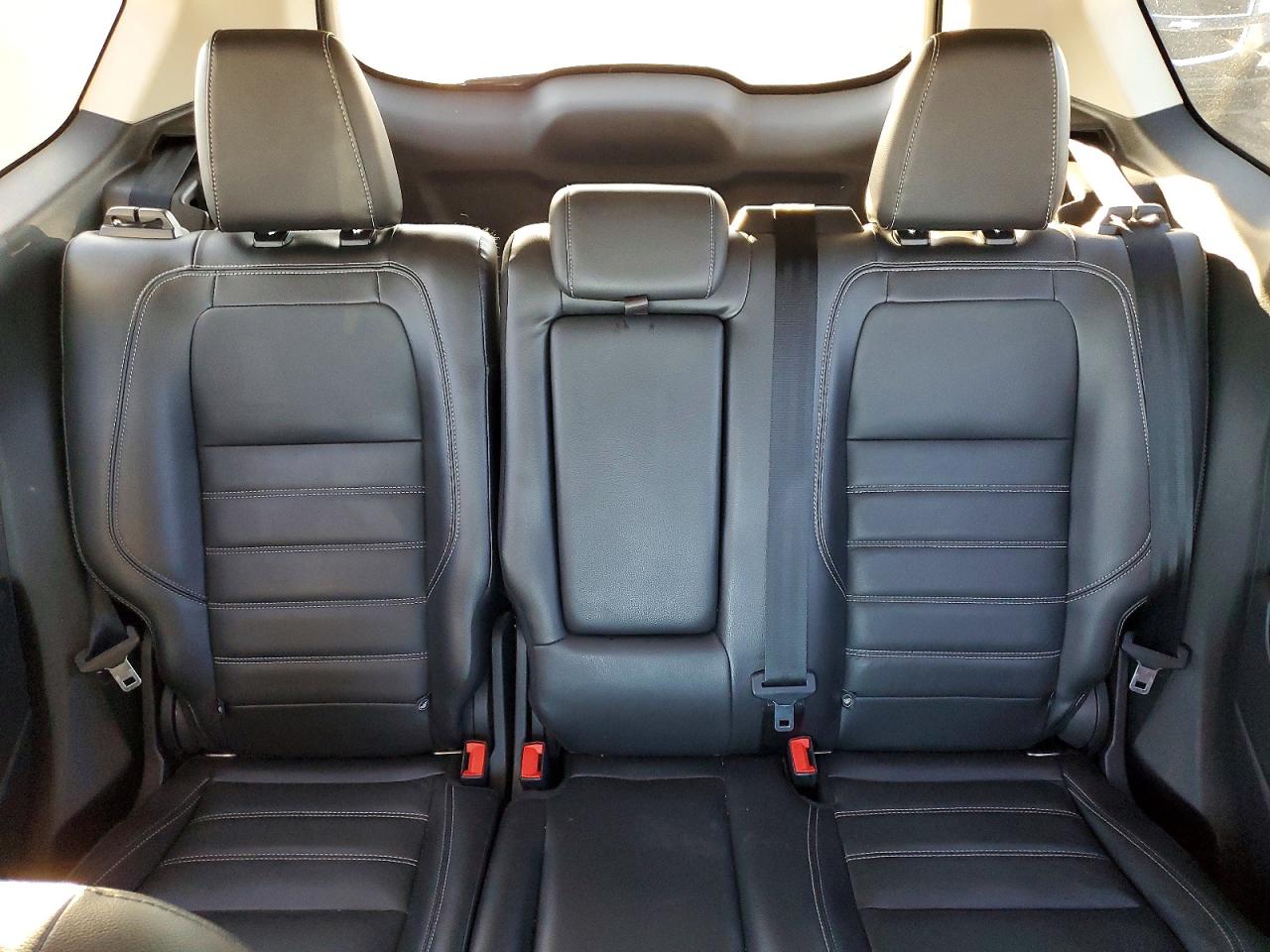 2017 FORD ESCAPE TITANIUM photo 19