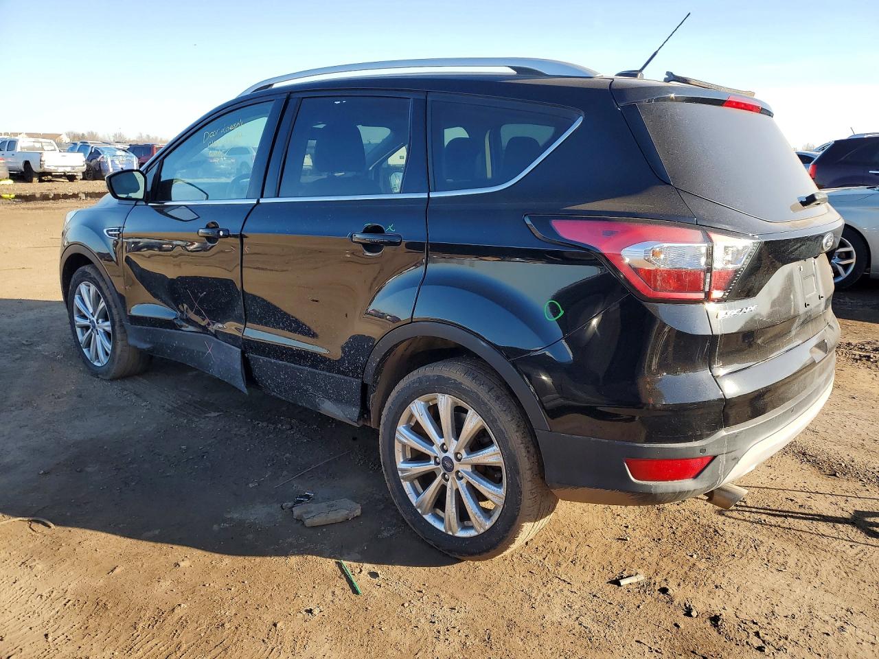 2017 FORD ESCAPE TITANIUM photo 3