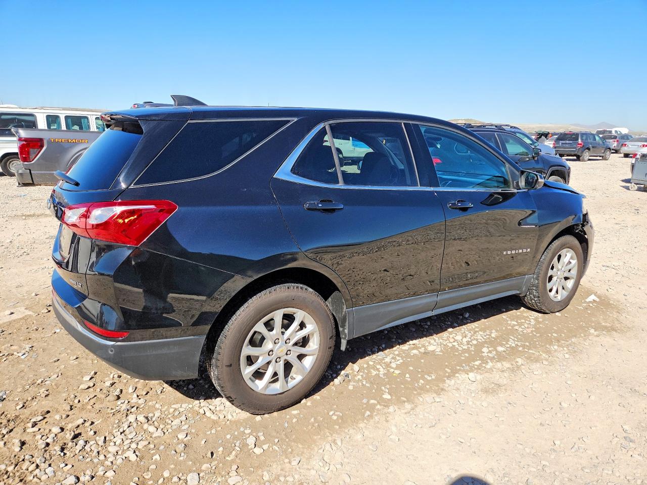 2019 CHEVROLET EQUINOX LT photo 3