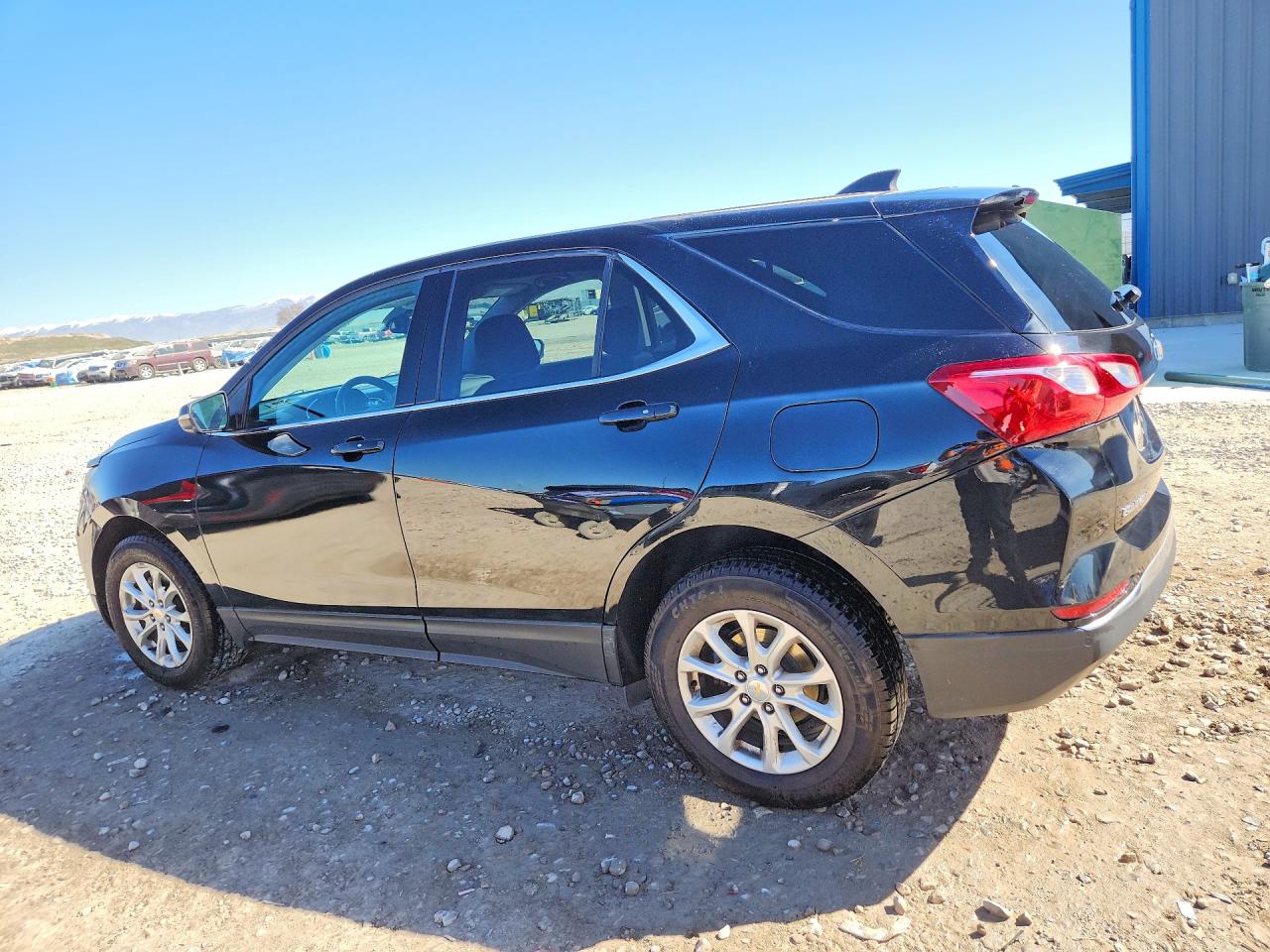 2019 CHEVROLET EQUINOX LT photo 2
