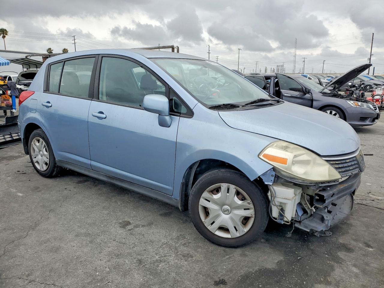 2011 NISSAN VERSA S photo 10