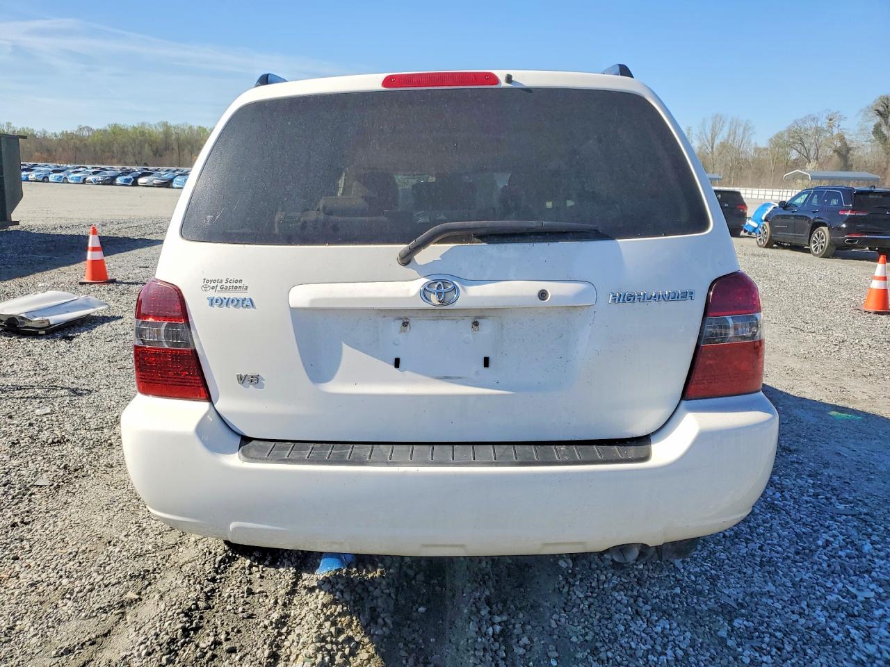 2006 TOYOTA HIGHLANDER BASE photo 11