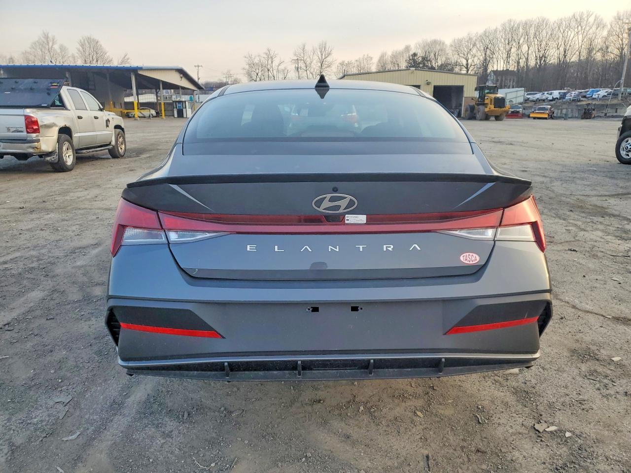 2025 HYUNDAI ELANTRA SEL SPORT photo 6