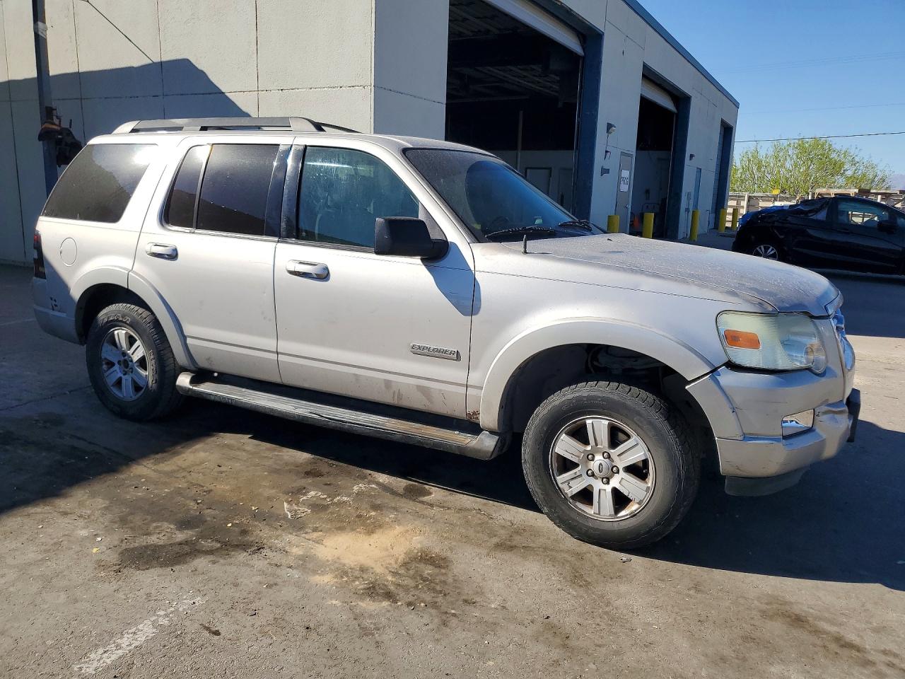 2008 FORD EXPLORER XLT photo 4