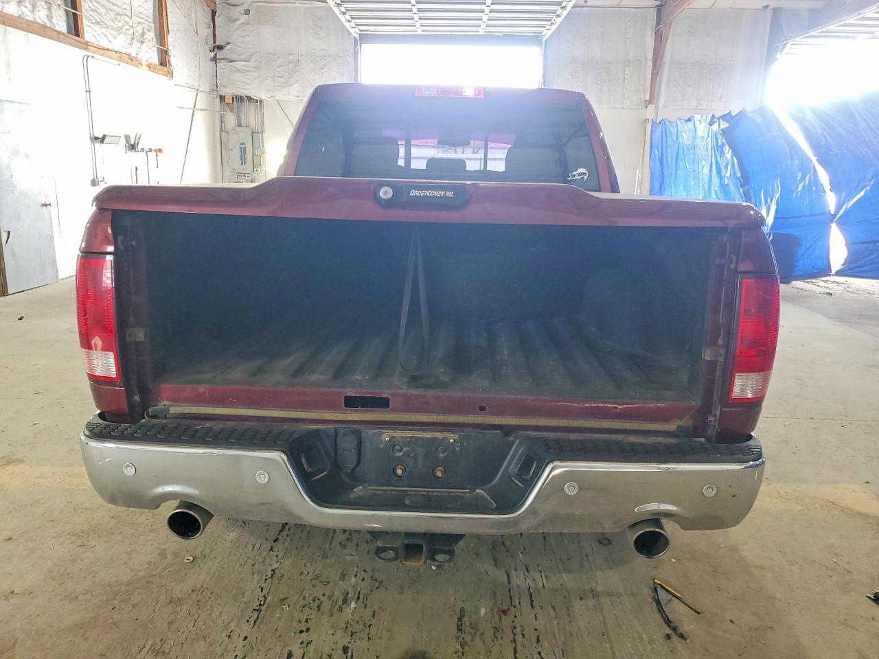 2017 RAM 1500 SLT photo 16