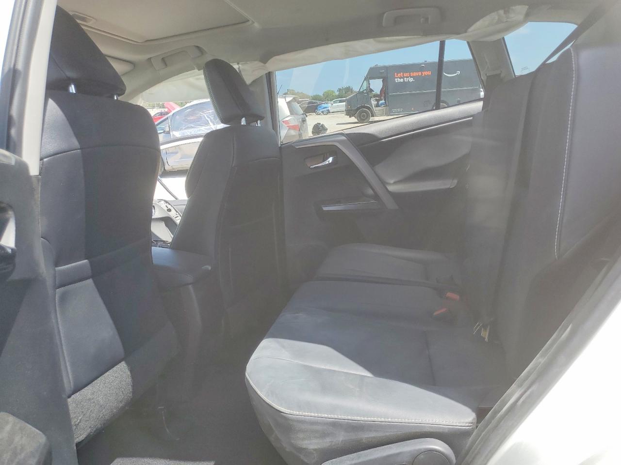 2017 TOYOTA RAV4 PLATINUM photo 21