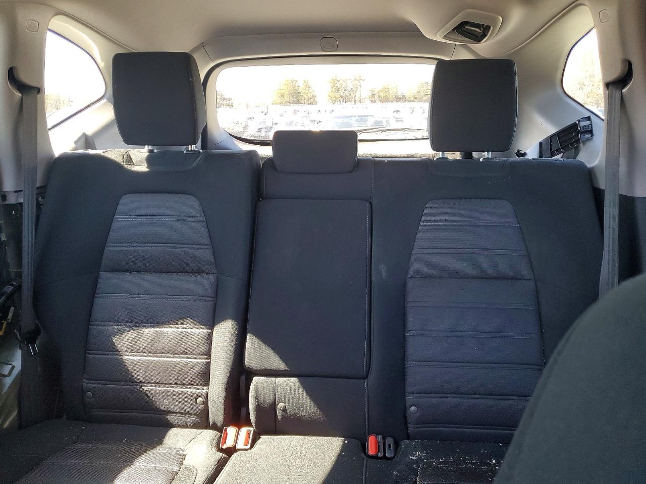 2018 HONDA CR-V LX photo 19