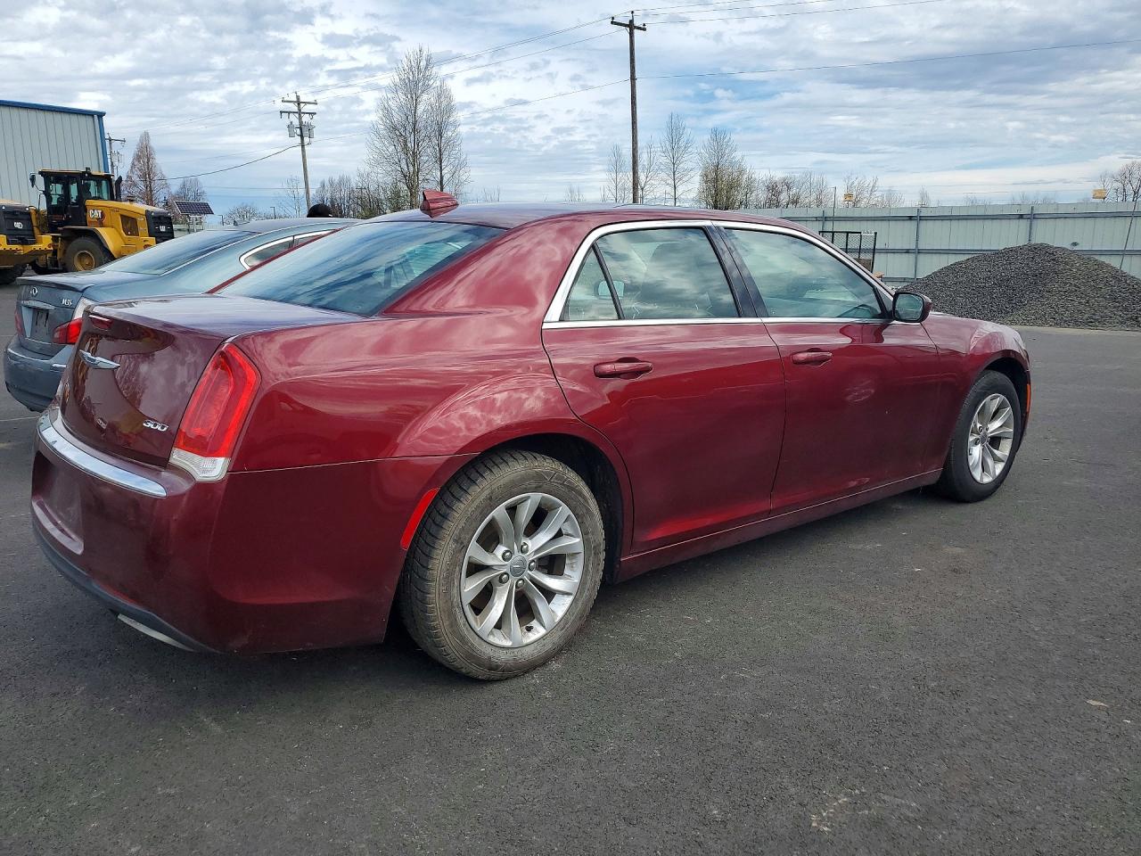 2016 CHRYSLER 300 LIMITED photo 3