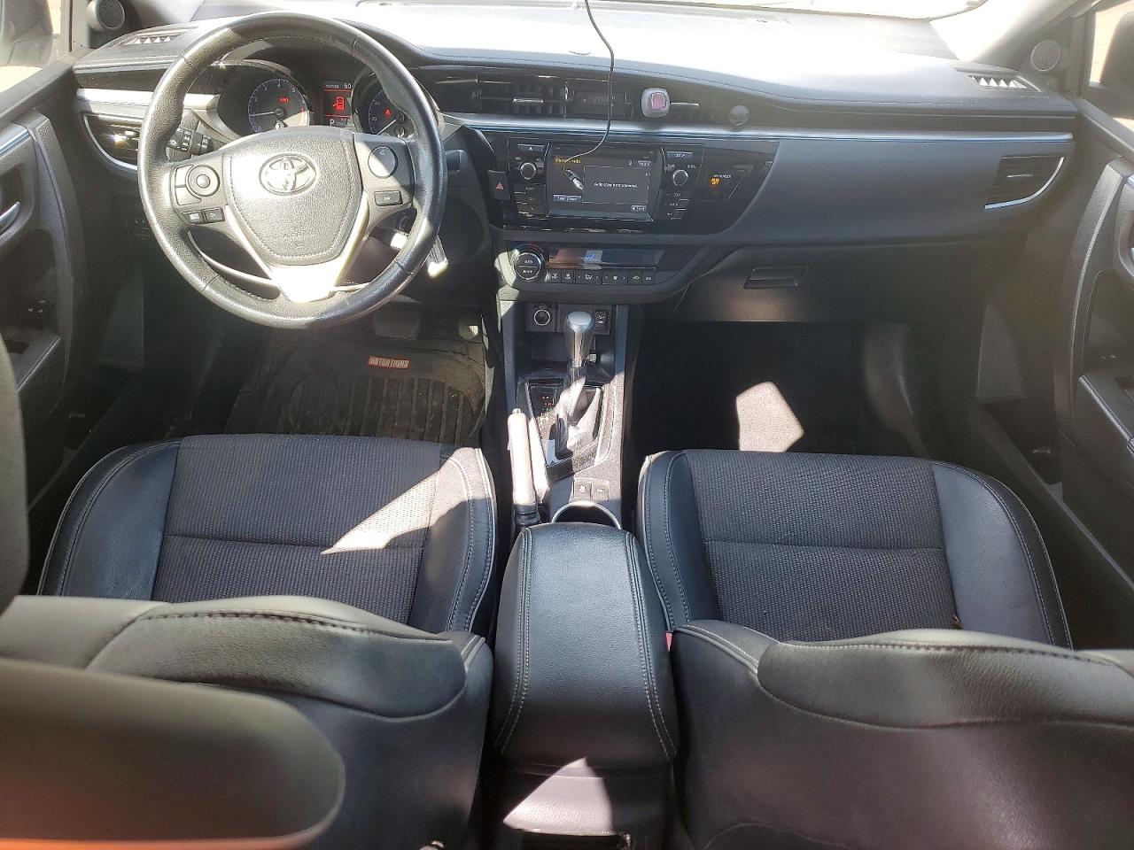 2015 TOYOTA COROLLA S PLUS photo 22