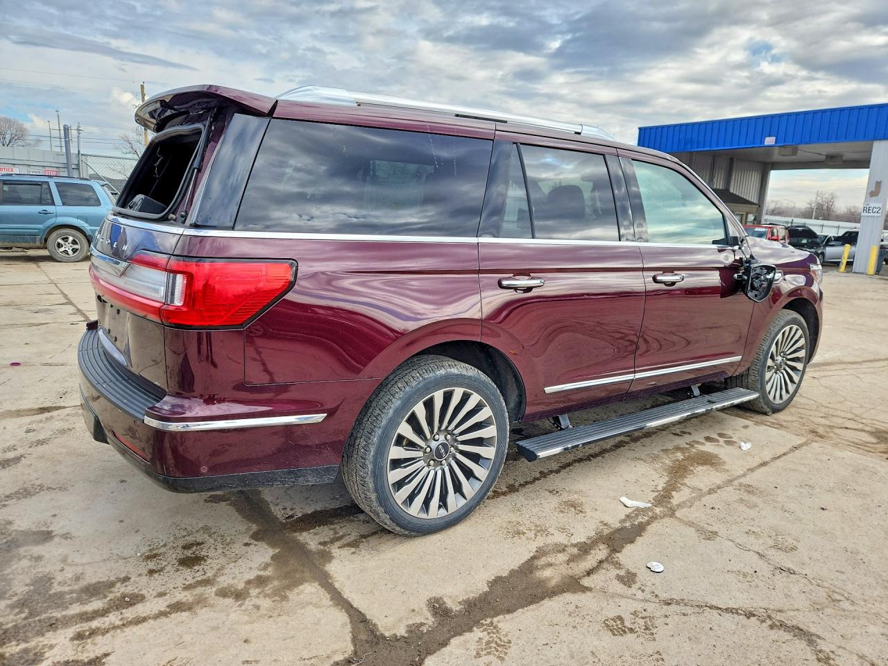 2019 LINCOLN NAVIGATOR RESERVE photo 3