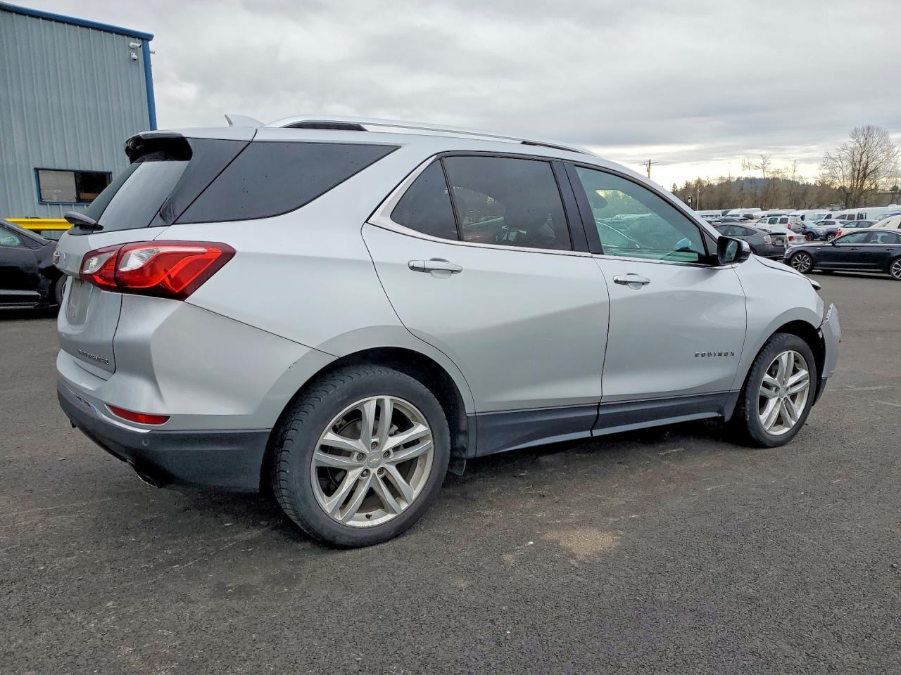 2020 CHEVROLET EQUINOX PREMIER photo 3