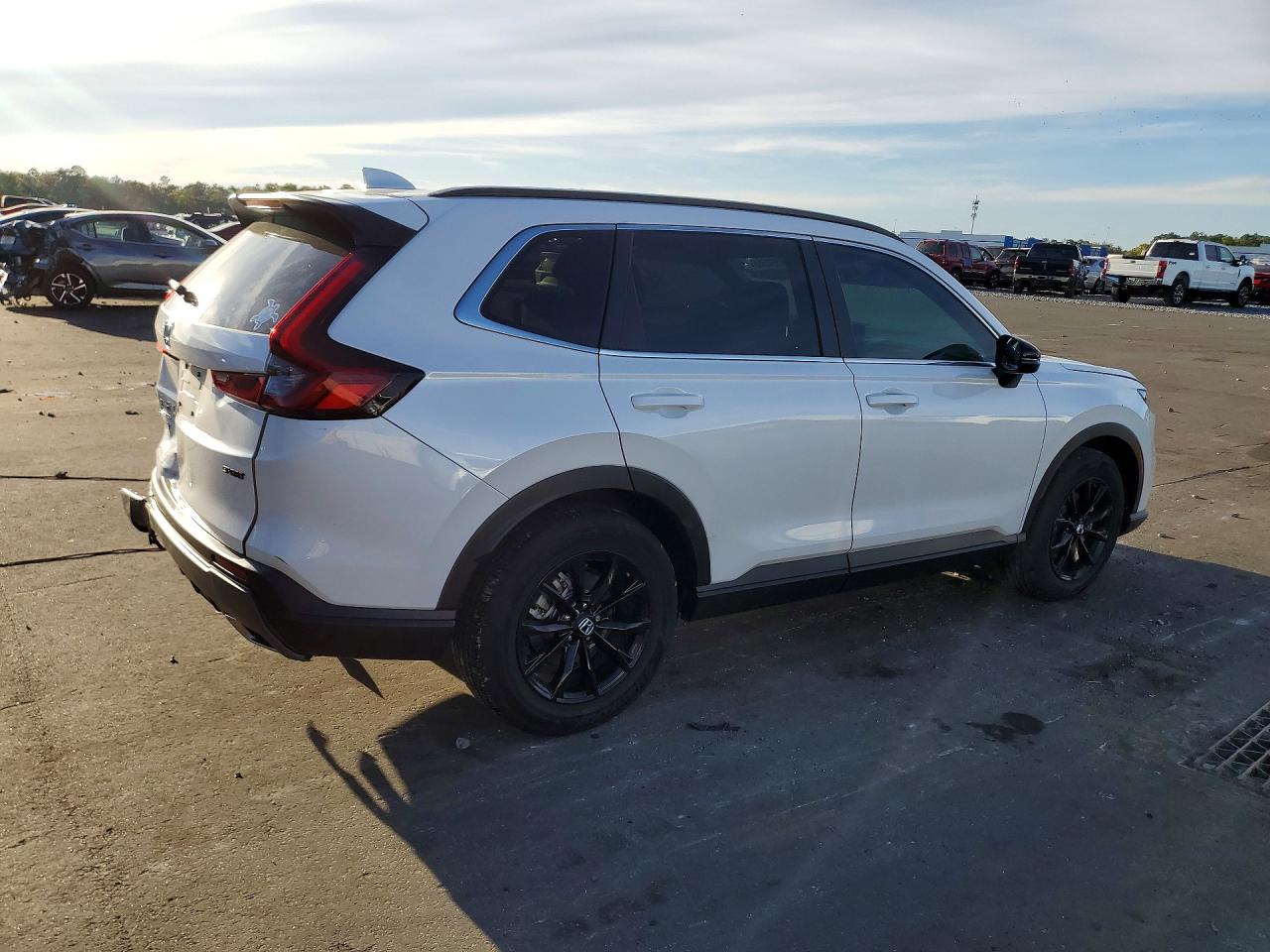 2025 HONDA CR-V SPORT photo 5