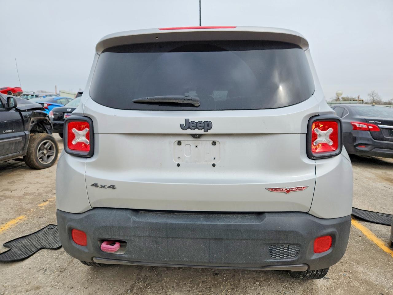 2017 JEEP RENEGADE TRAILHAWK photo 11