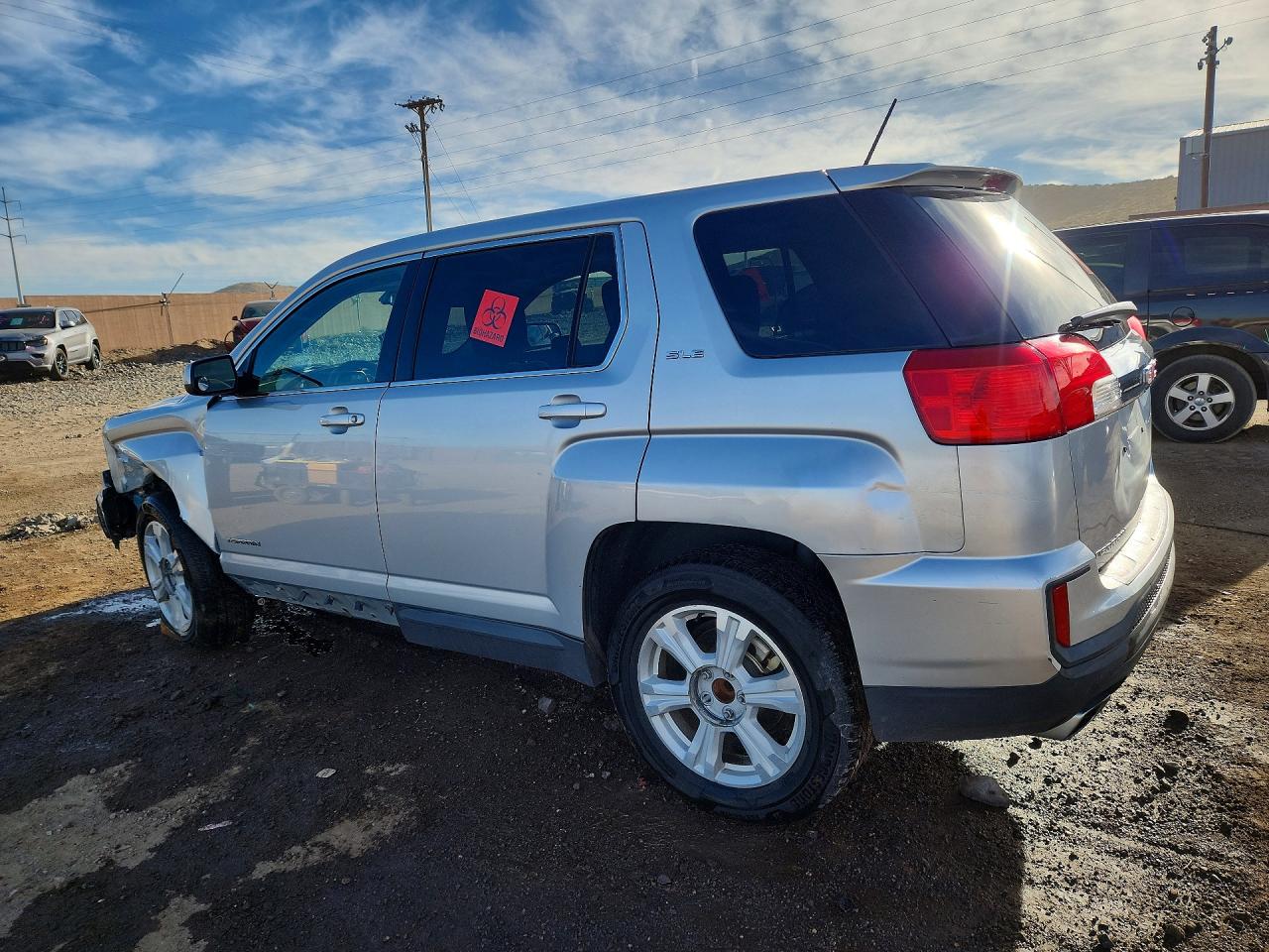2017 GMC TERRAIN SLE photo 2