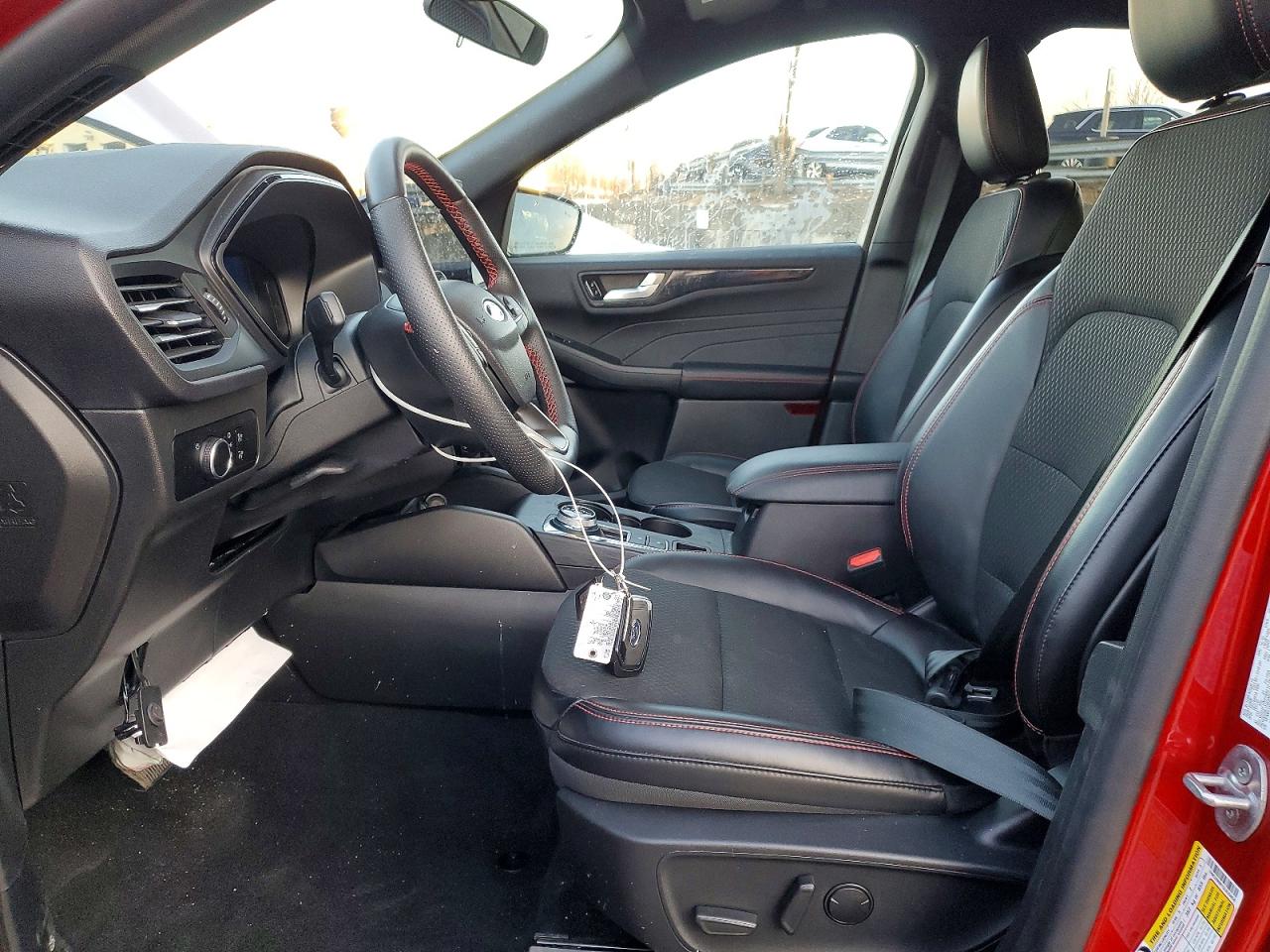 2025 FORD ESCAPE ST LINE photo 13