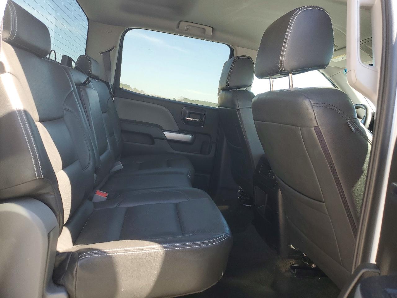 2017 CHEVROLET SILVERADO K1500 LT photo 19