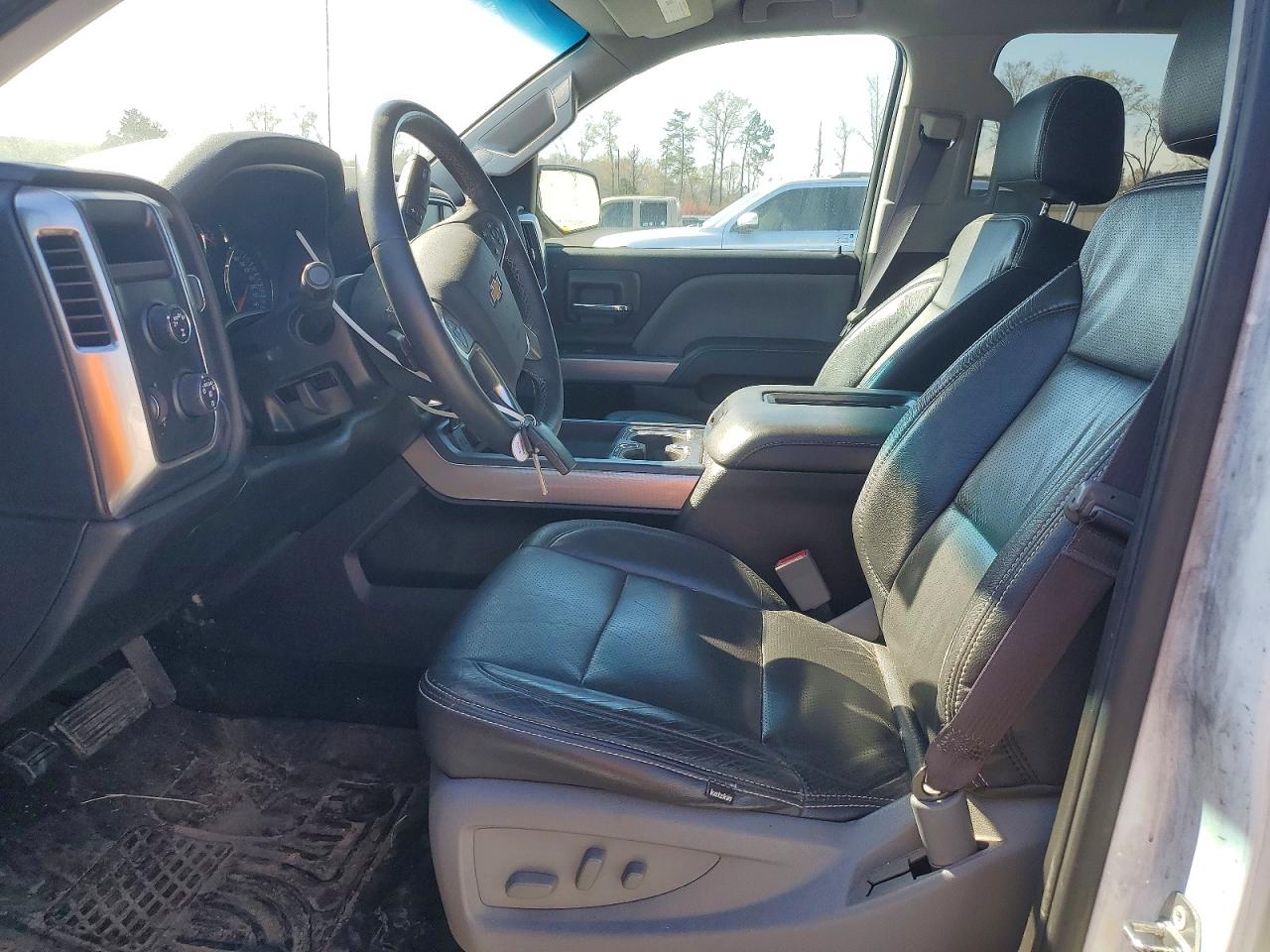 2017 CHEVROLET SILVERADO K1500 LT photo 13