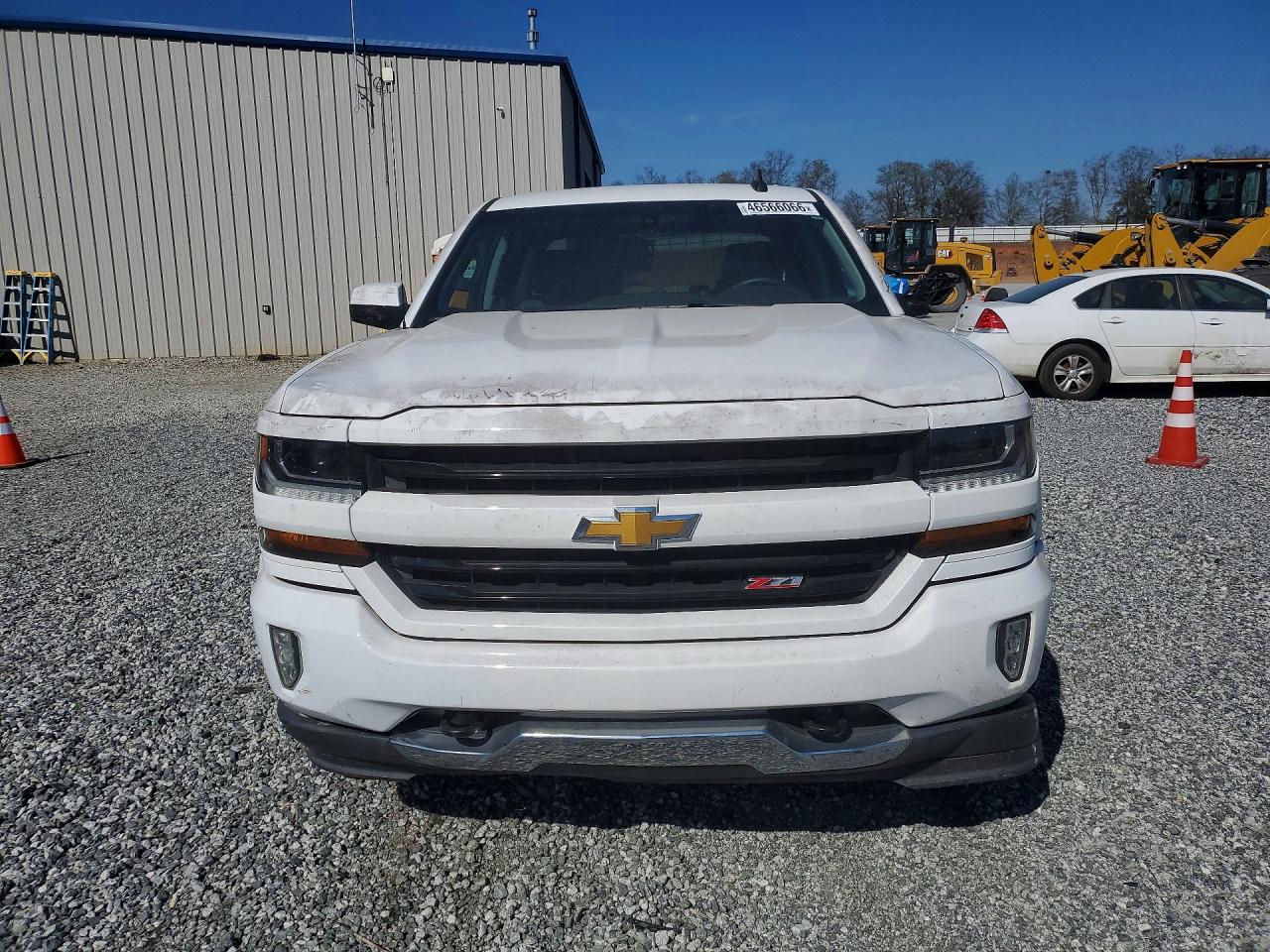 2017 CHEVROLET SILVERADO K1500 LT photo 9