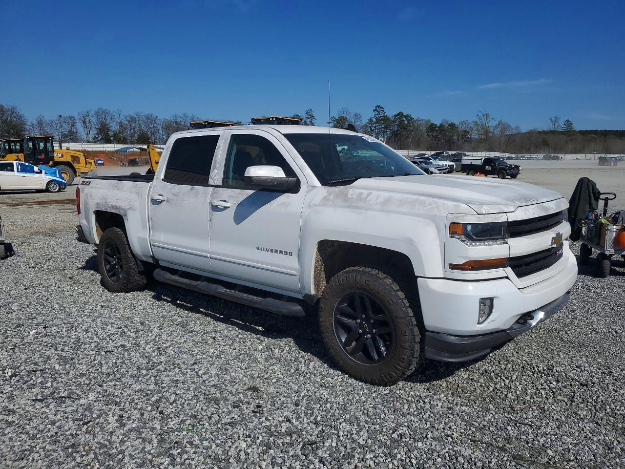 2017 CHEVROLET SILVERADO K1500 LT photo 7