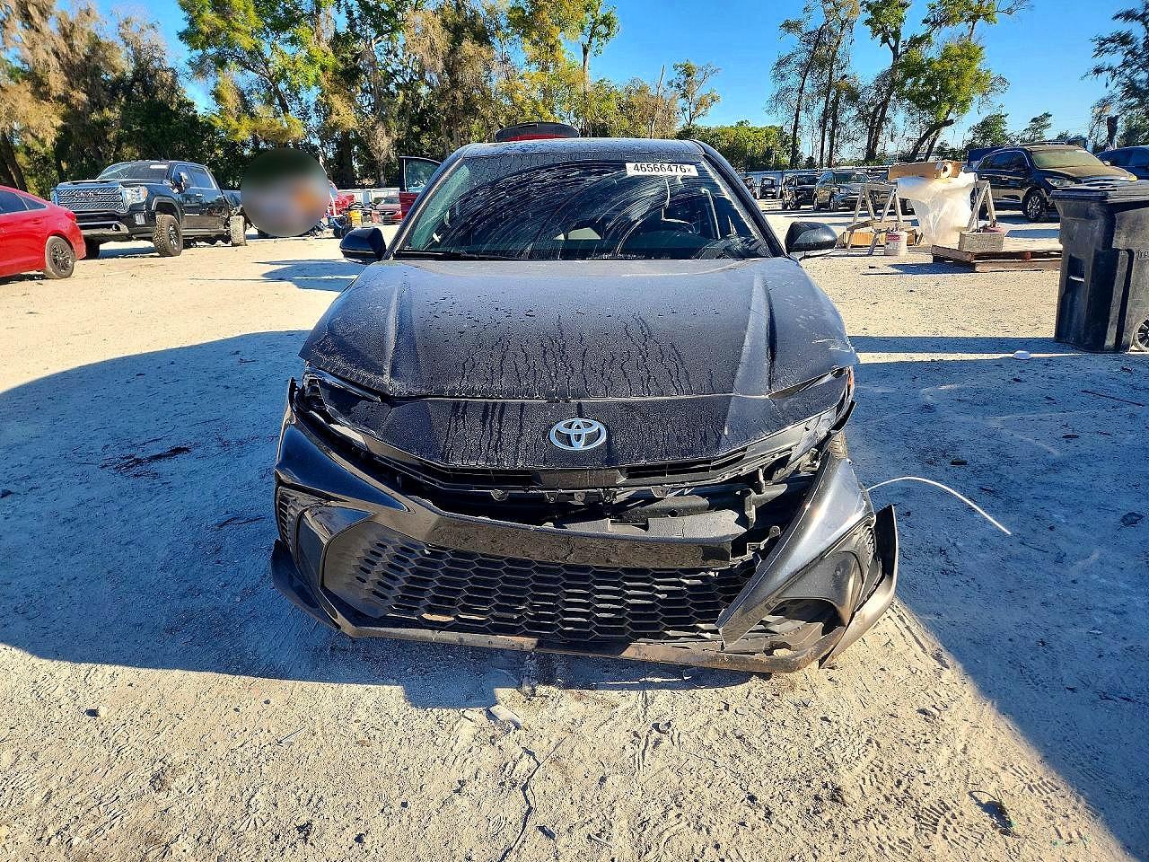 2025 TOYOTA CAMRY SE photo 9