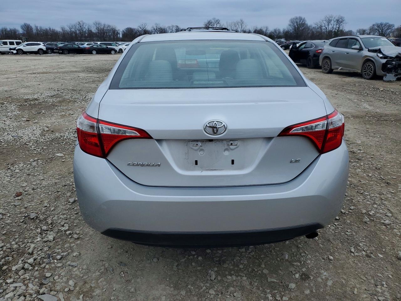 2016 TOYOTA COROLLA LE photo 16