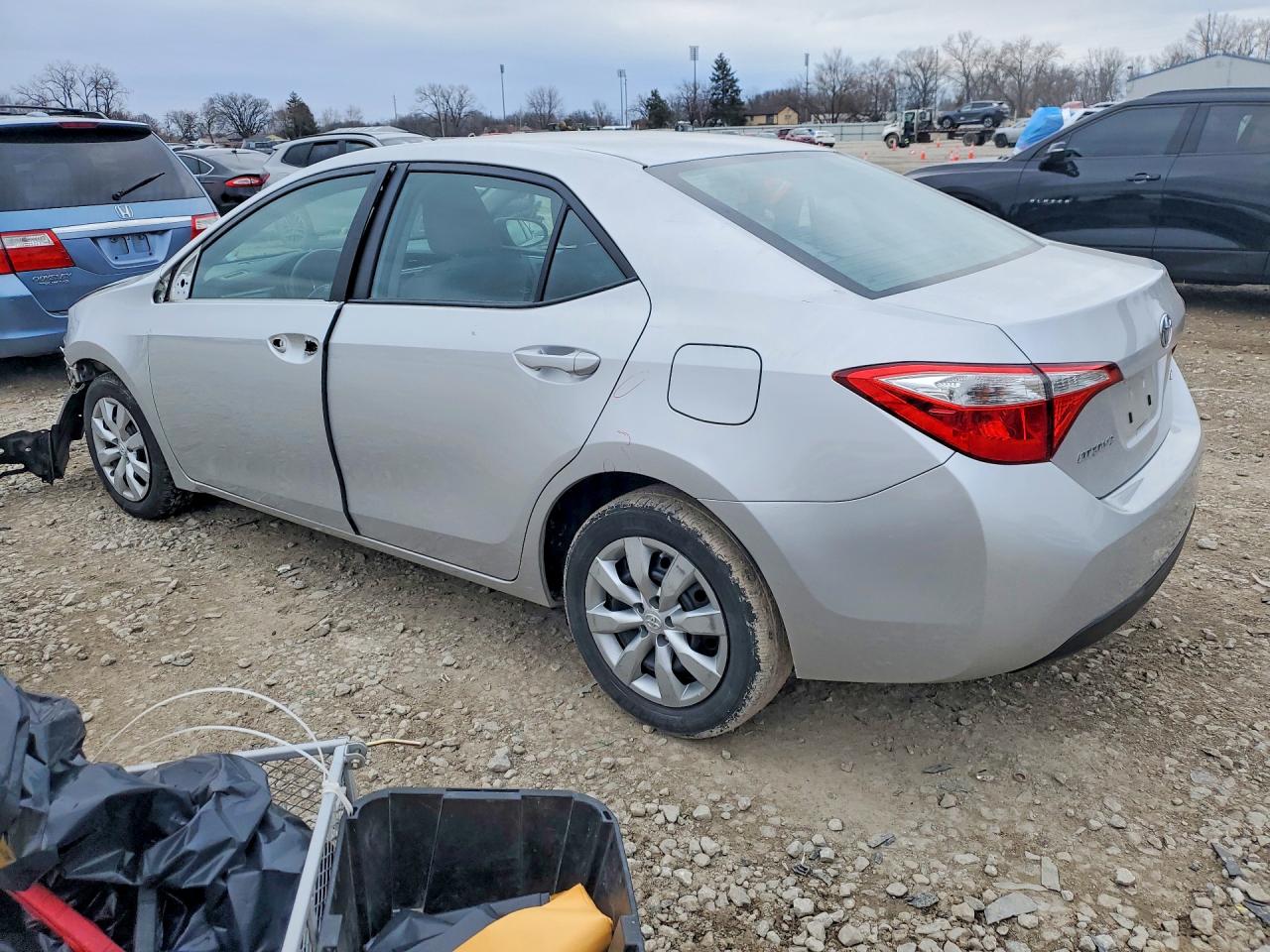 2016 TOYOTA COROLLA LE photo 4